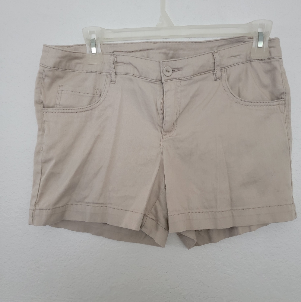 Khaki shorts